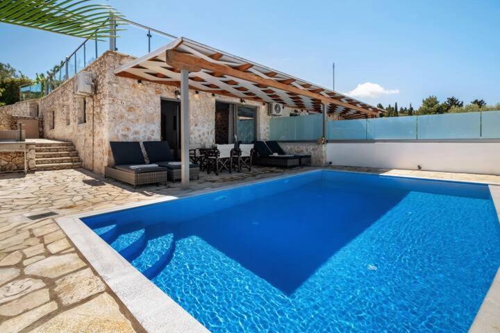 Villas Goudis Tsoukaládhes Екстериор снимка