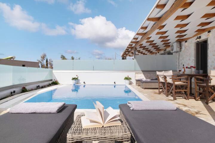 Villas Goudis Tsoukaládhes Екстериор снимка